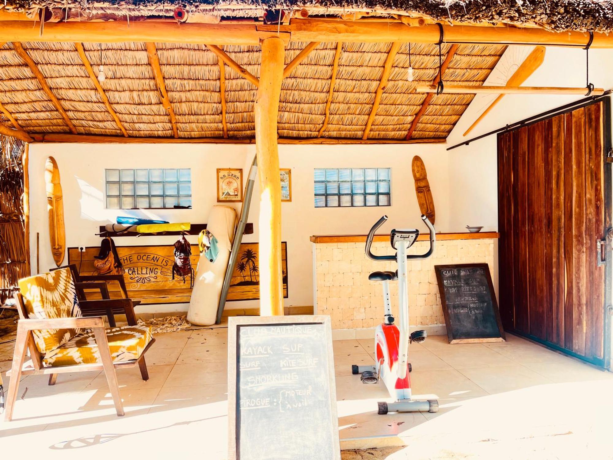 Vovo Telo Lodge Toliara Eksteriør billede