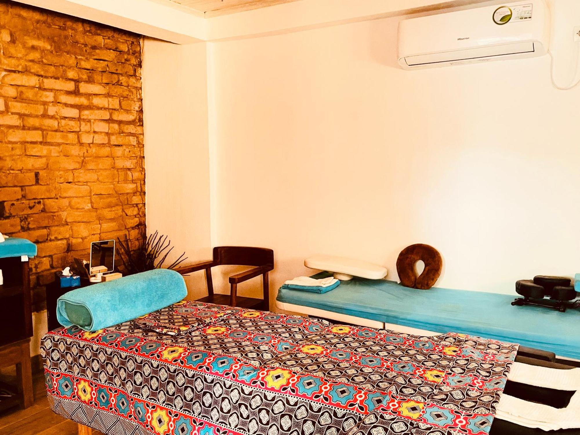 Vovo Telo Lodge Toliara Eksteriør billede