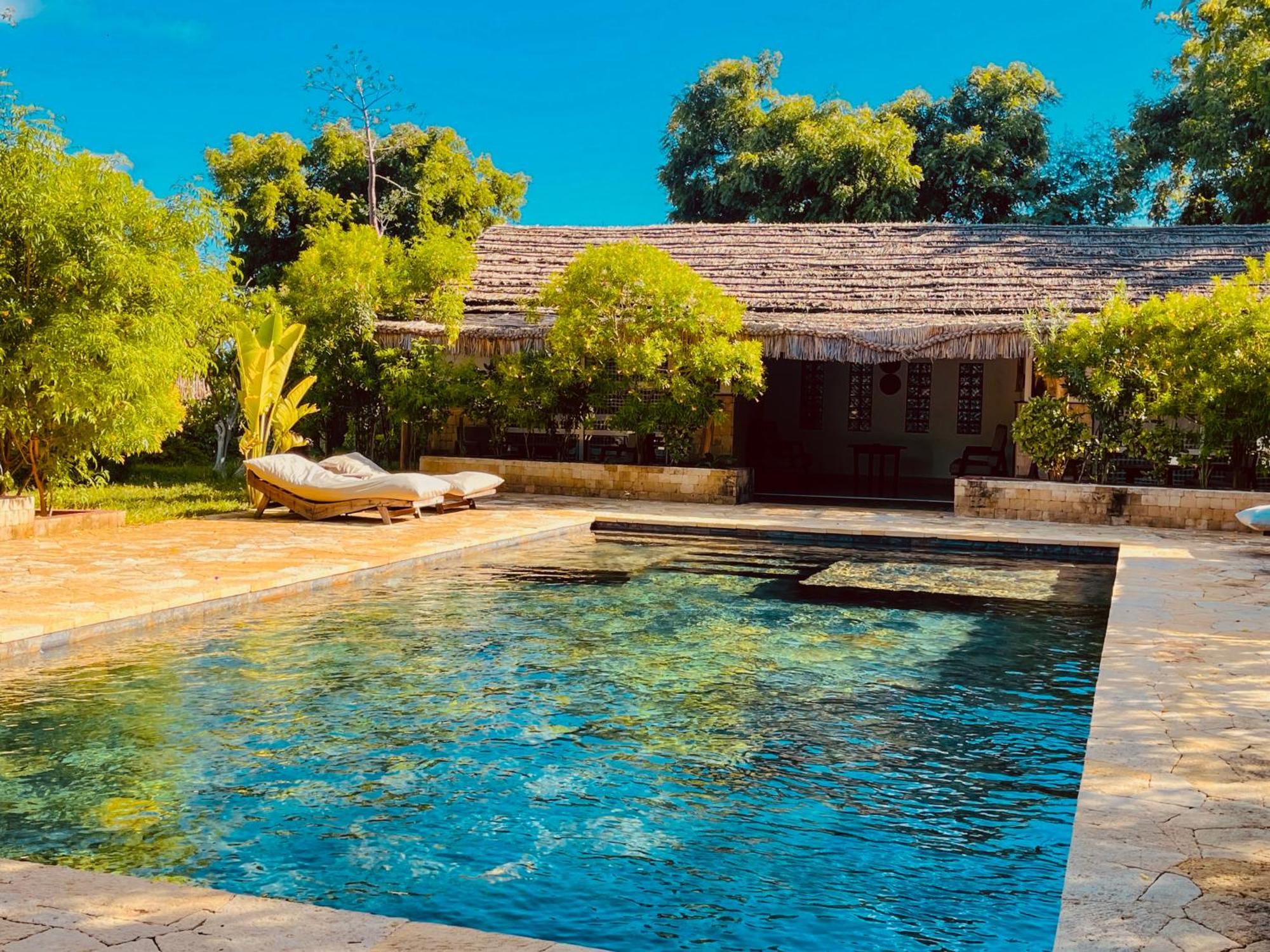 Vovo Telo Lodge Toliara Eksteriør billede