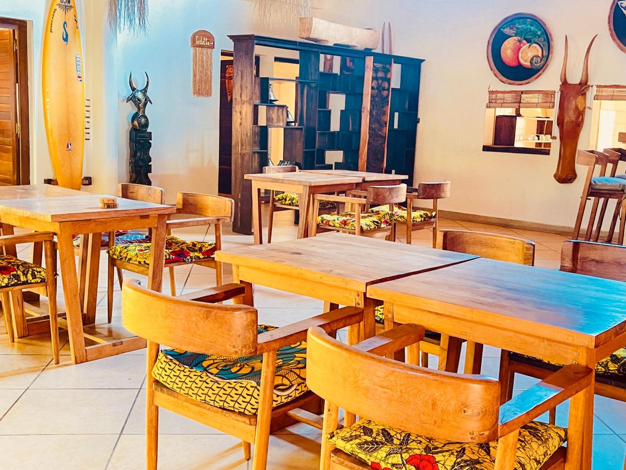 Vovo Telo Lodge Toliara Eksteriør billede