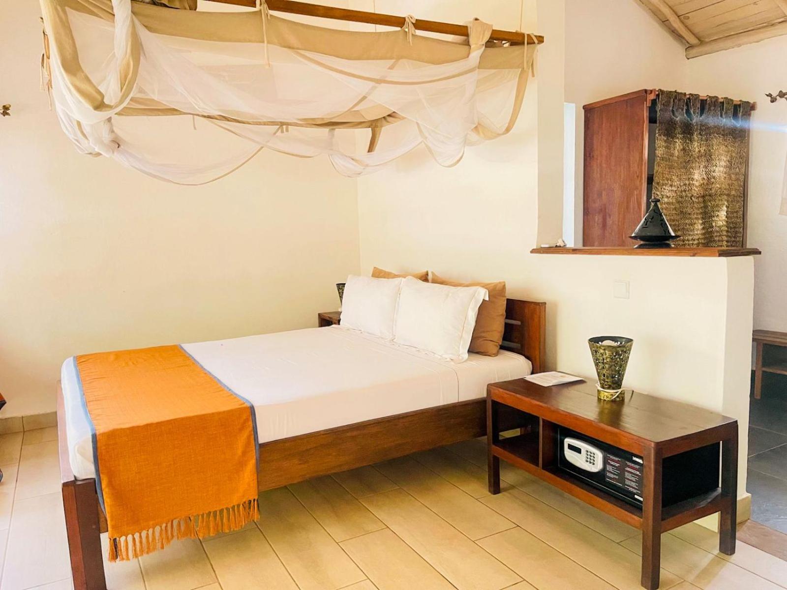 Vovo Telo Lodge Toliara Eksteriør billede