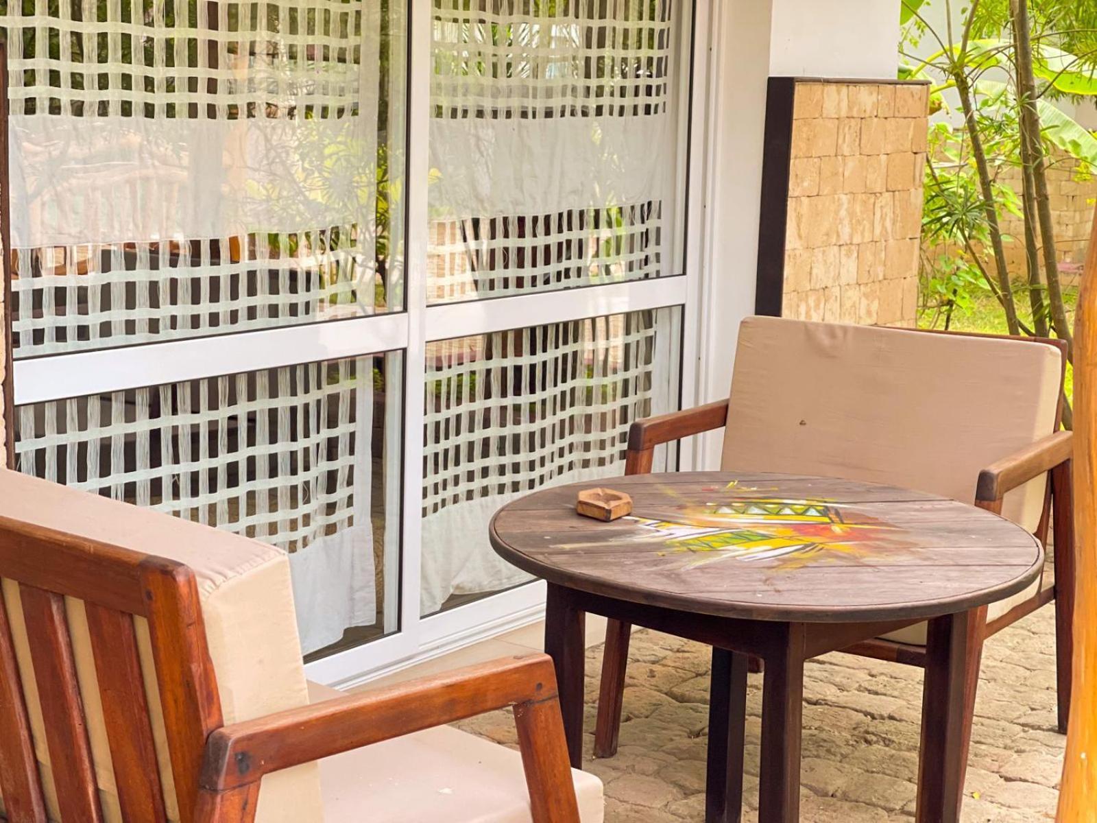 Vovo Telo Lodge Toliara Eksteriør billede